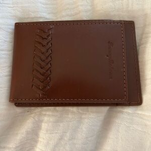 Tommy Bahama Magnetic Money Card holder Leather Wallet, Brown, NWT